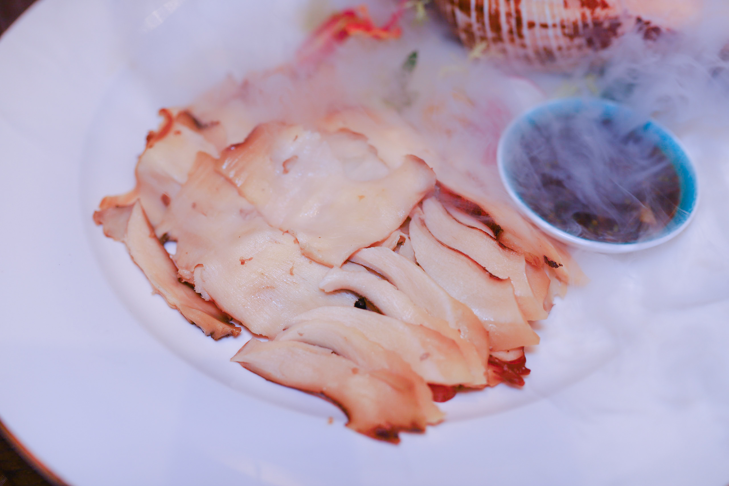 广州人来汕尾旅游，品尝潮州菜的天花板，炭烧大响螺太好吃了 | 说明书网